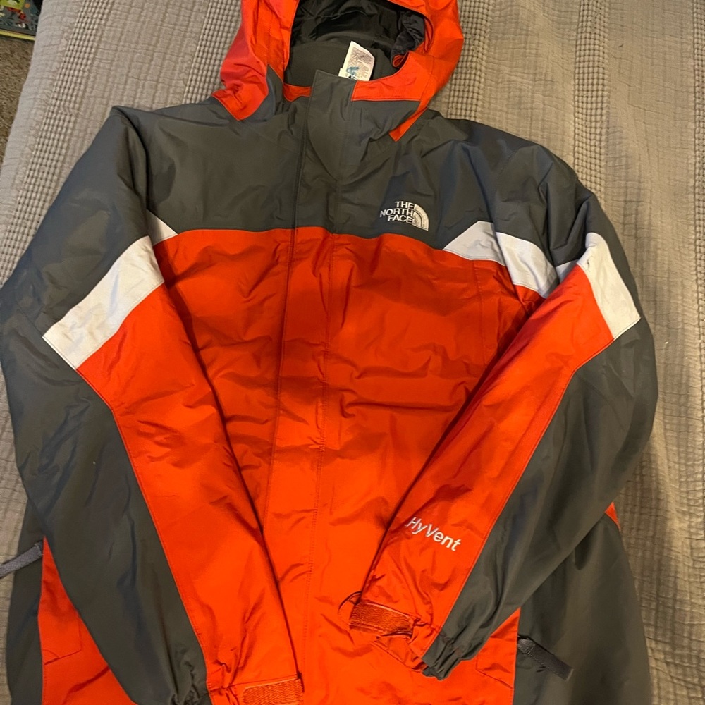 The Northface HyVent  2 in 1 jacket Boys XL